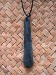 Roimata (Teardrop) 2.5 Inch